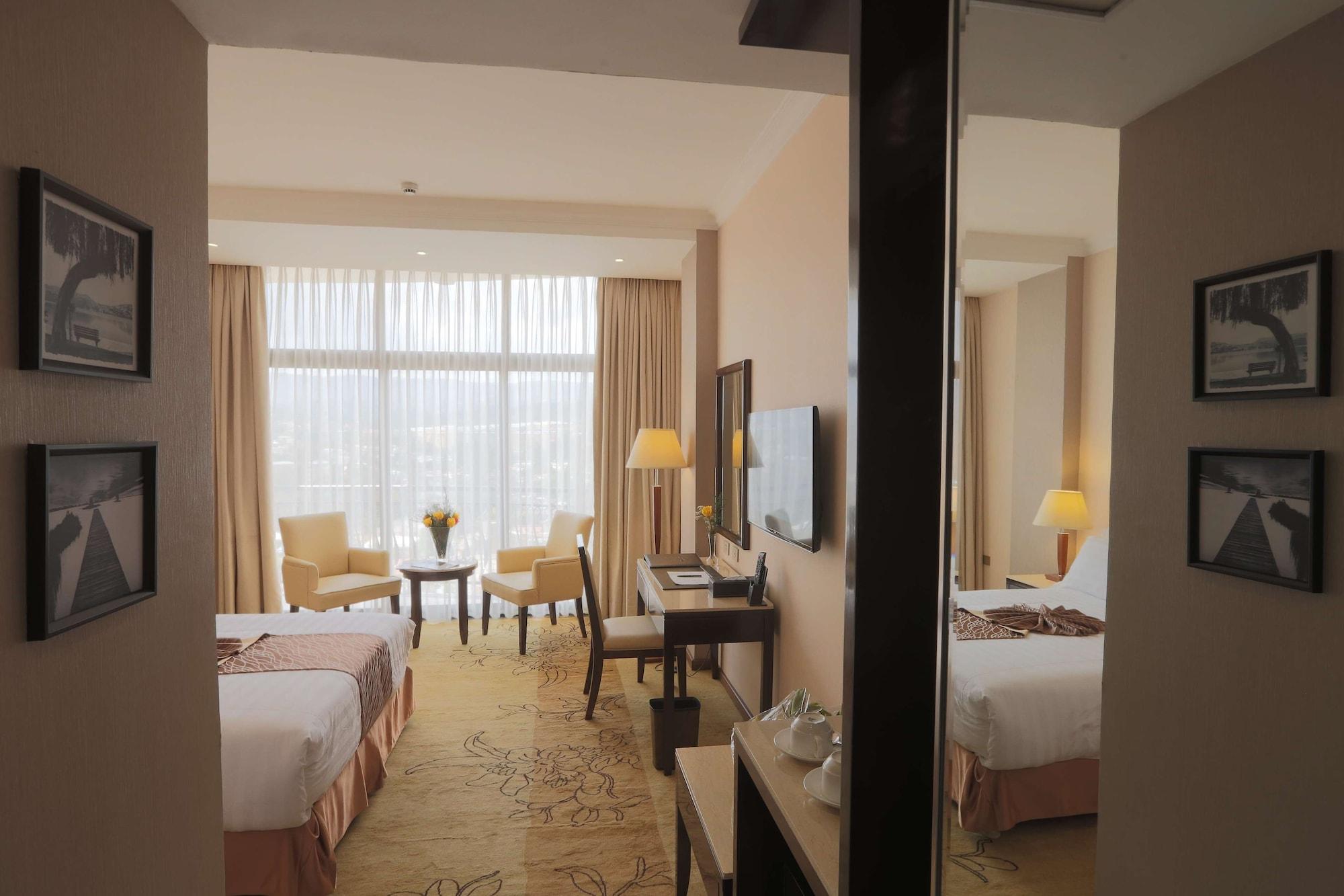 Getfam Hotel Addis Abeba Esterno foto