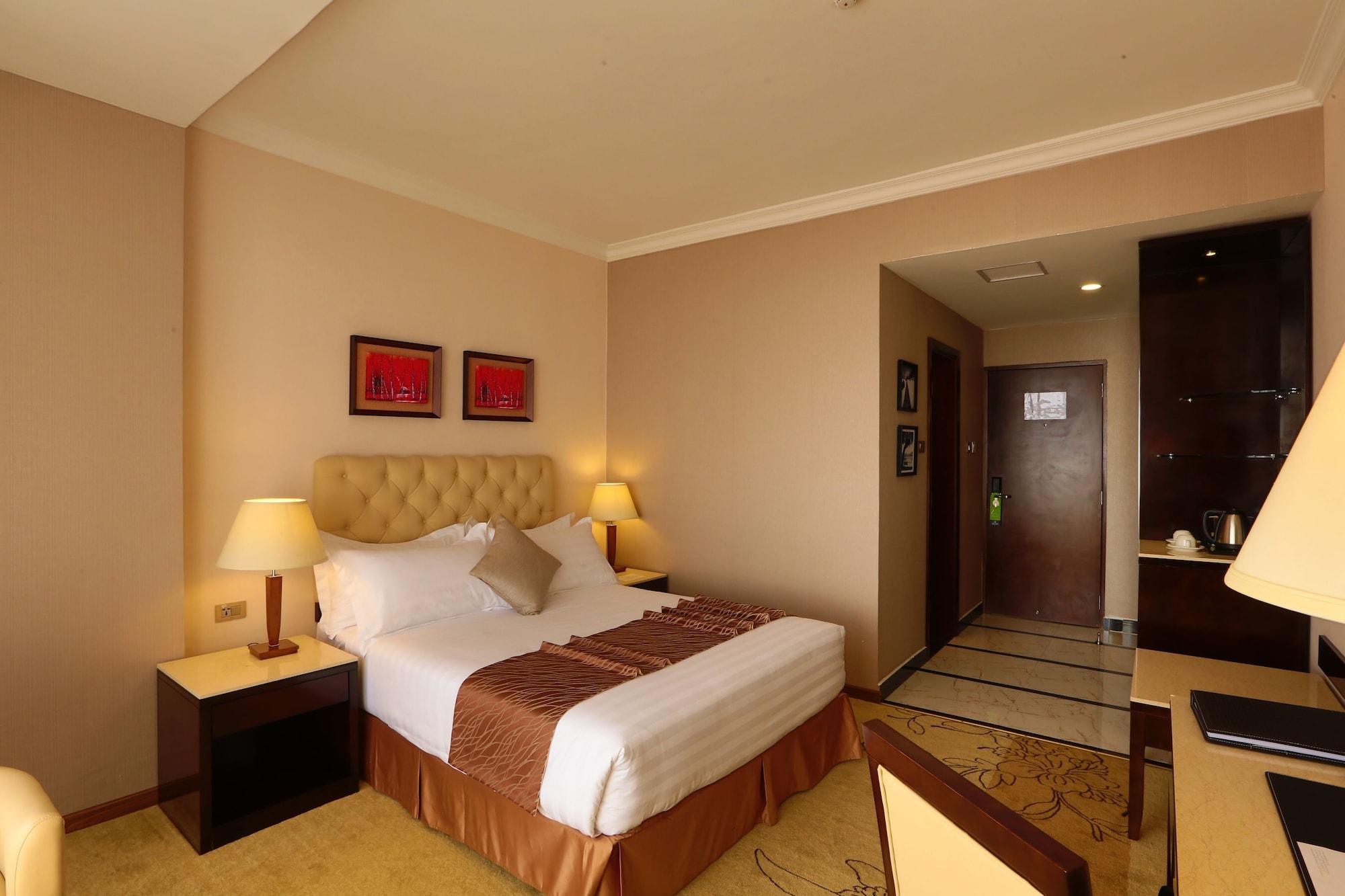 Getfam Hotel Addis Abeba Esterno foto