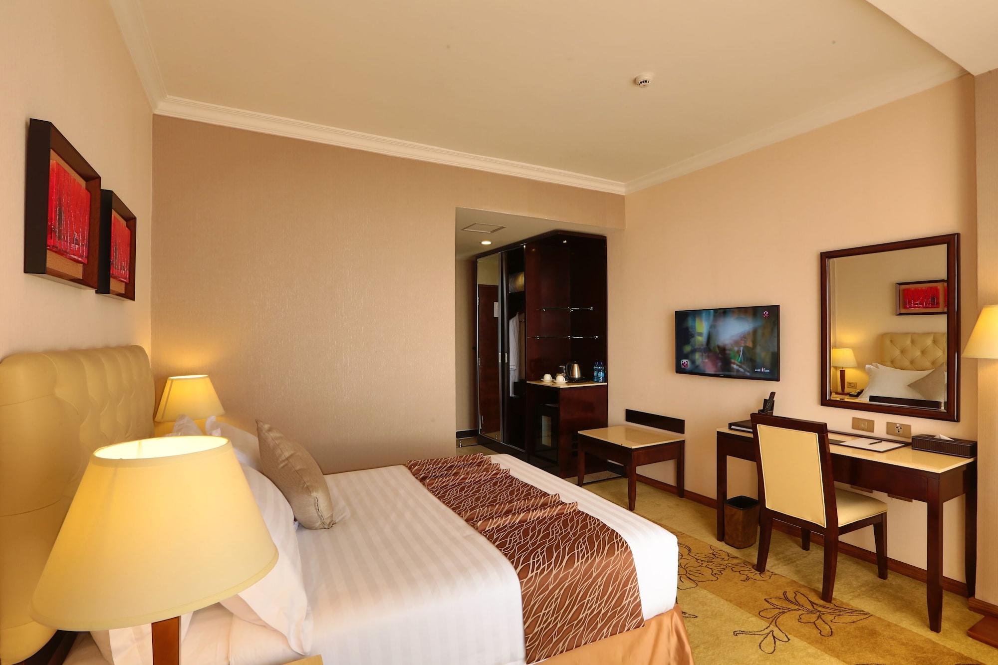 Getfam Hotel Addis Abeba Esterno foto