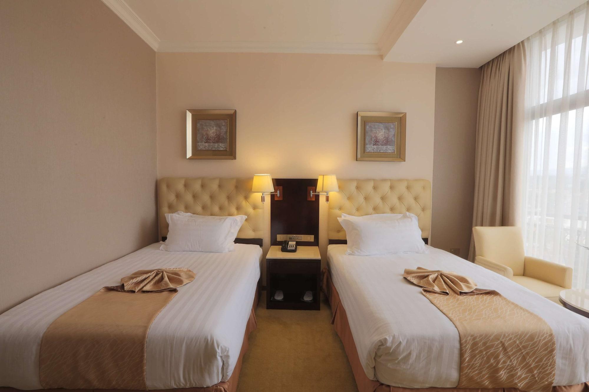 Getfam Hotel Addis Abeba Esterno foto