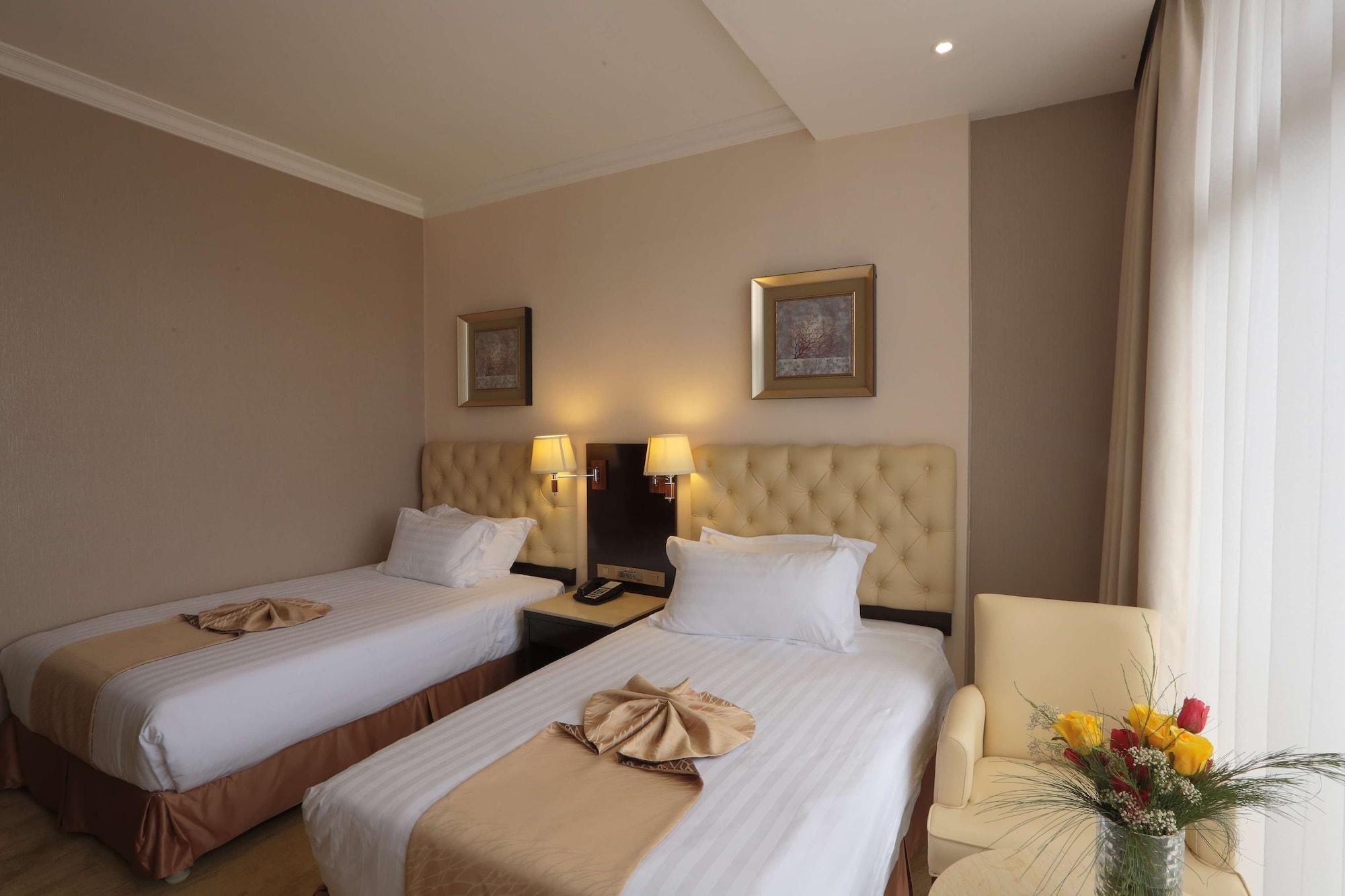 Getfam Hotel Addis Abeba Esterno foto