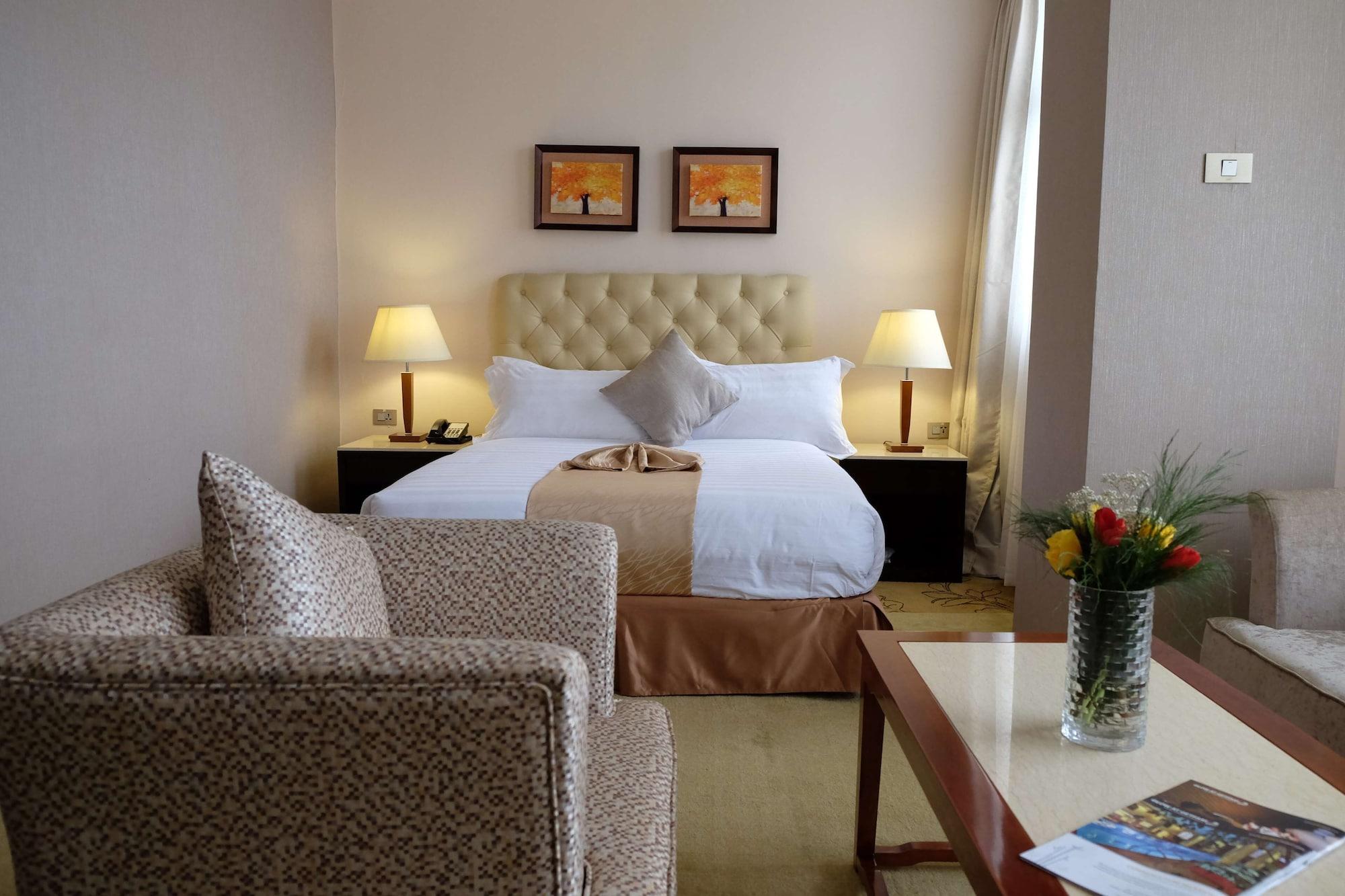 Getfam Hotel Addis Abeba Esterno foto