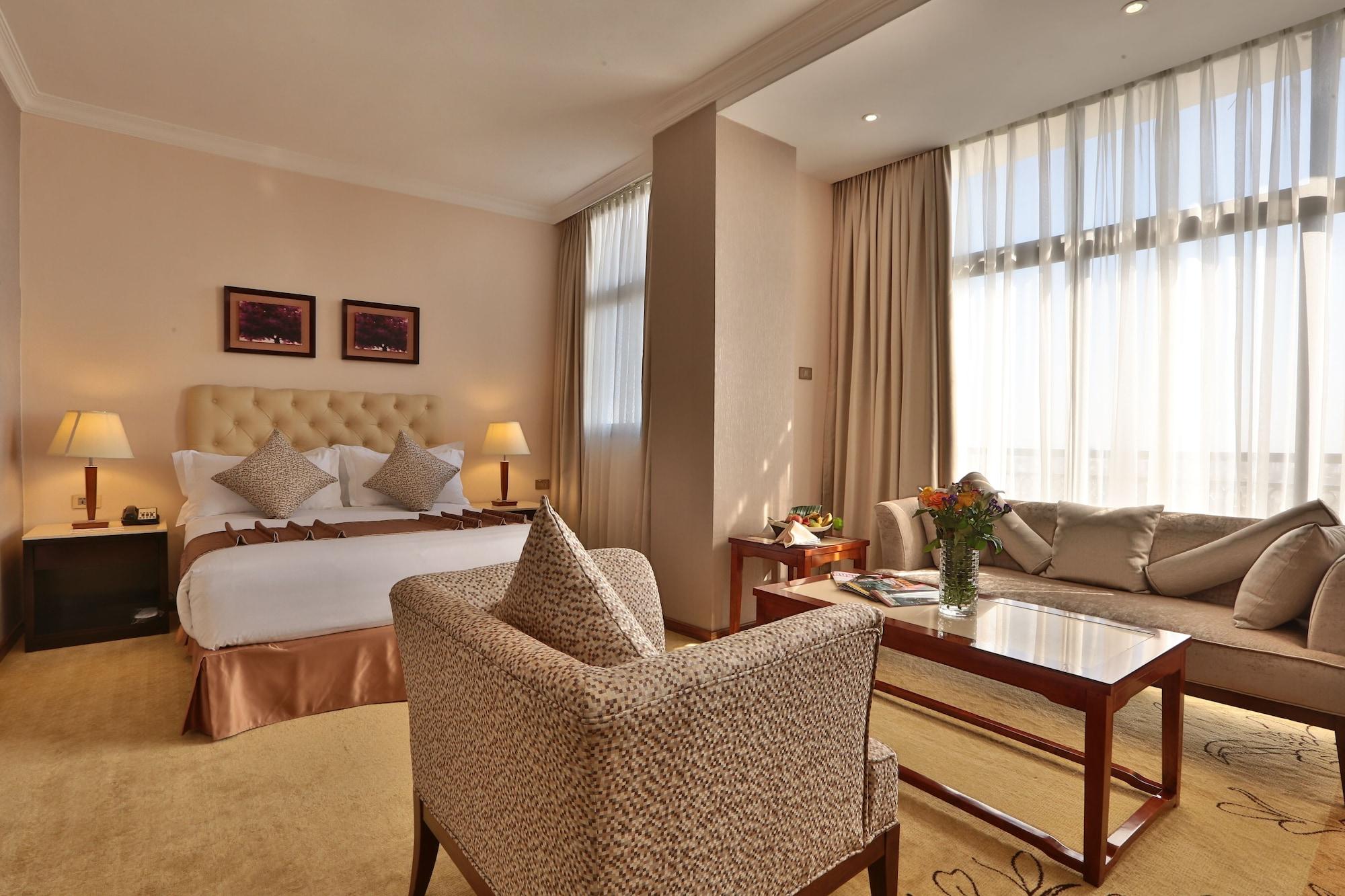 Getfam Hotel Addis Abeba Esterno foto