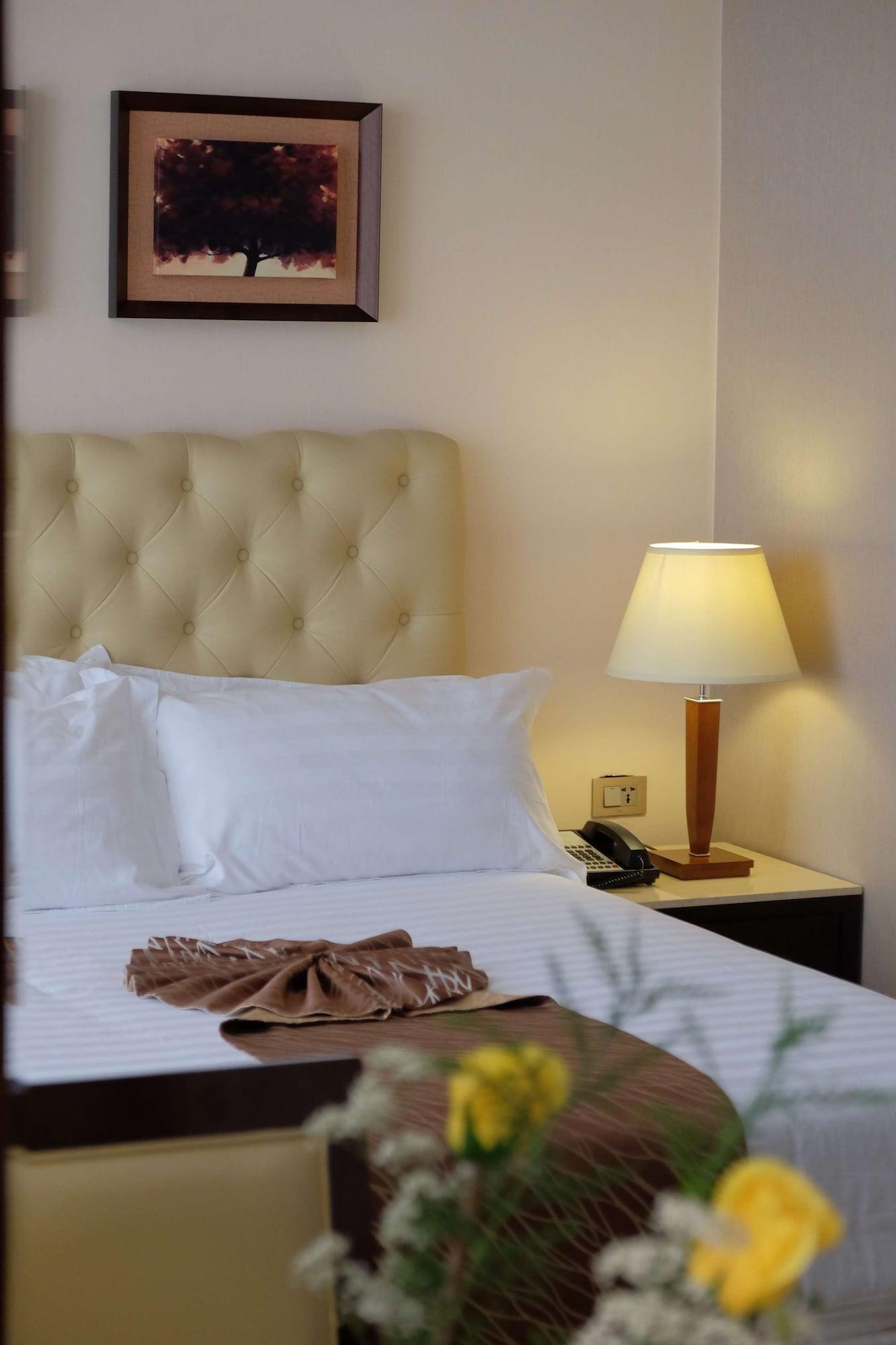 Getfam Hotel Addis Abeba Esterno foto