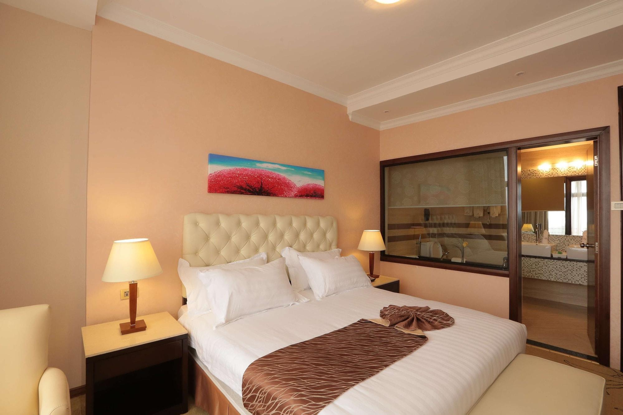 Getfam Hotel Addis Abeba Esterno foto