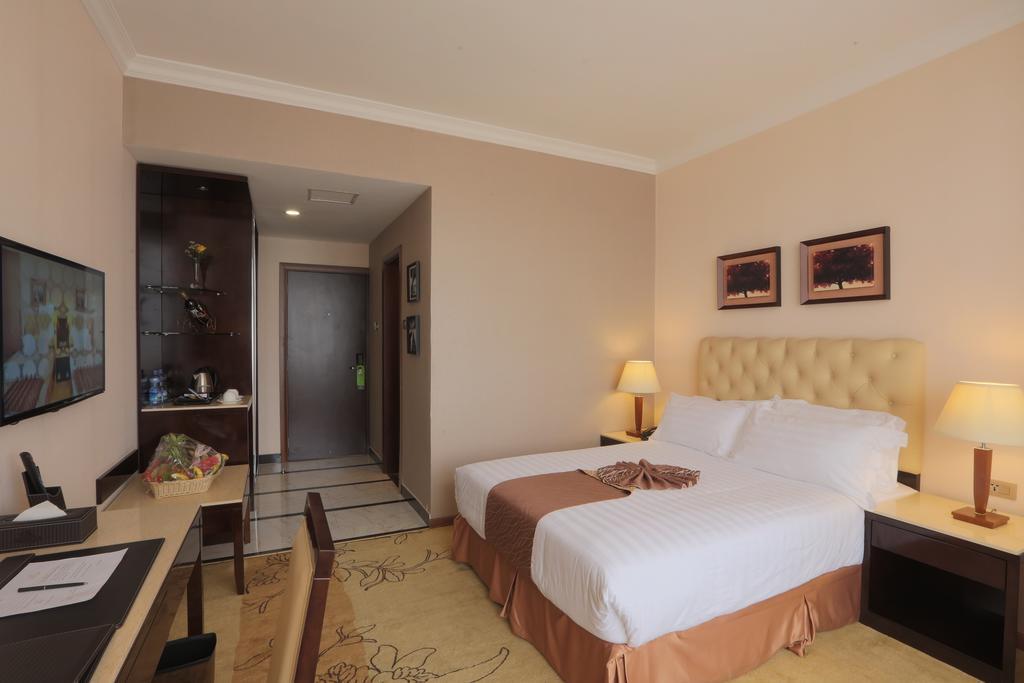 Getfam Hotel Addis Abeba Esterno foto