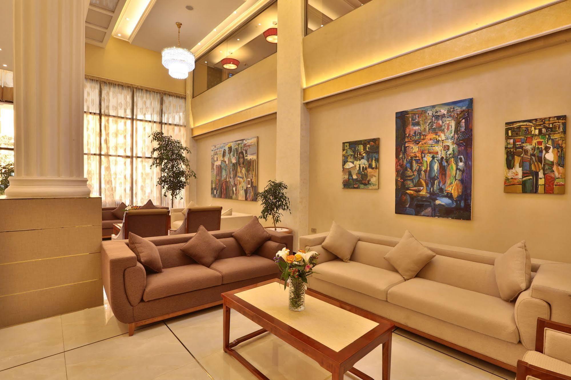 Getfam Hotel Addis Abeba Esterno foto